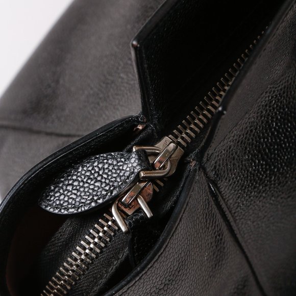 Alaia Black Pebbled Leather Tote - Picture 5 of 9